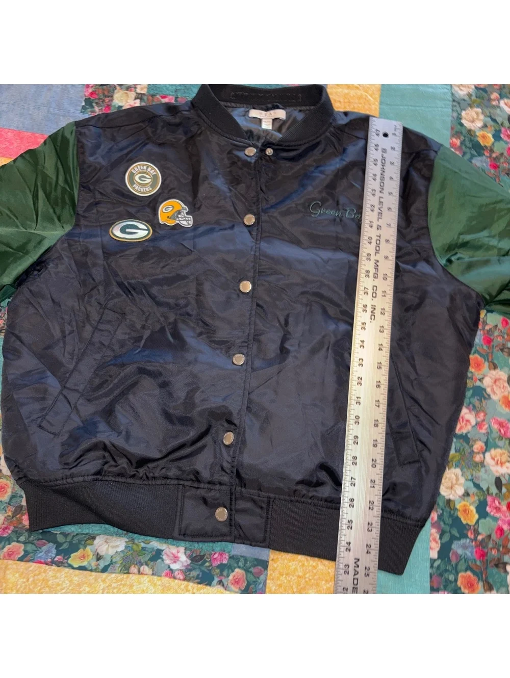 Green Bay Packers Satin NFL Embroidered Varsity Jacket Unisex L Bomber Jacket